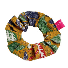 Load image into Gallery viewer, Scrunchie - Mariposa Brown