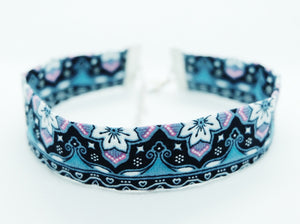 Batik choker