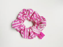 Load image into Gallery viewer, Scrunchie - Pink