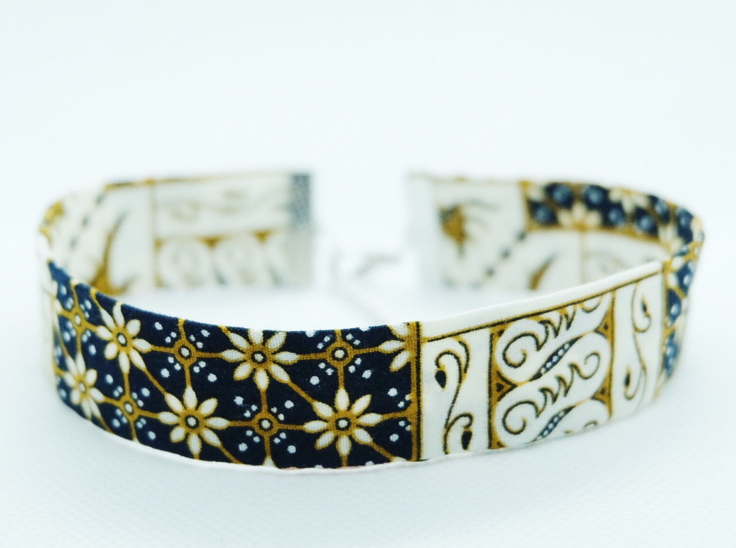Batik choker