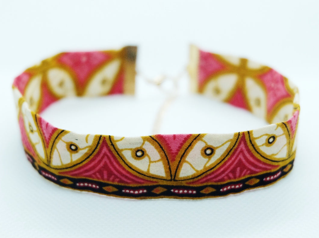 Batik choker