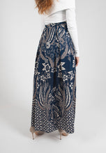 Load image into Gallery viewer, Cendrawaseh Maxi Skirt - Blue