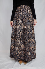 Load image into Gallery viewer, Maxi skirt - Black