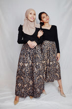 Load image into Gallery viewer, Midi skirt - Black