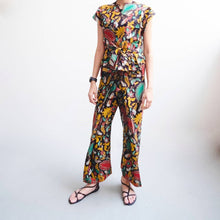 Load image into Gallery viewer, Vinie Peplum in Taman - Black (SALE)