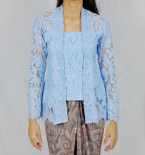 Load image into Gallery viewer, Kebaya lace - Light blue